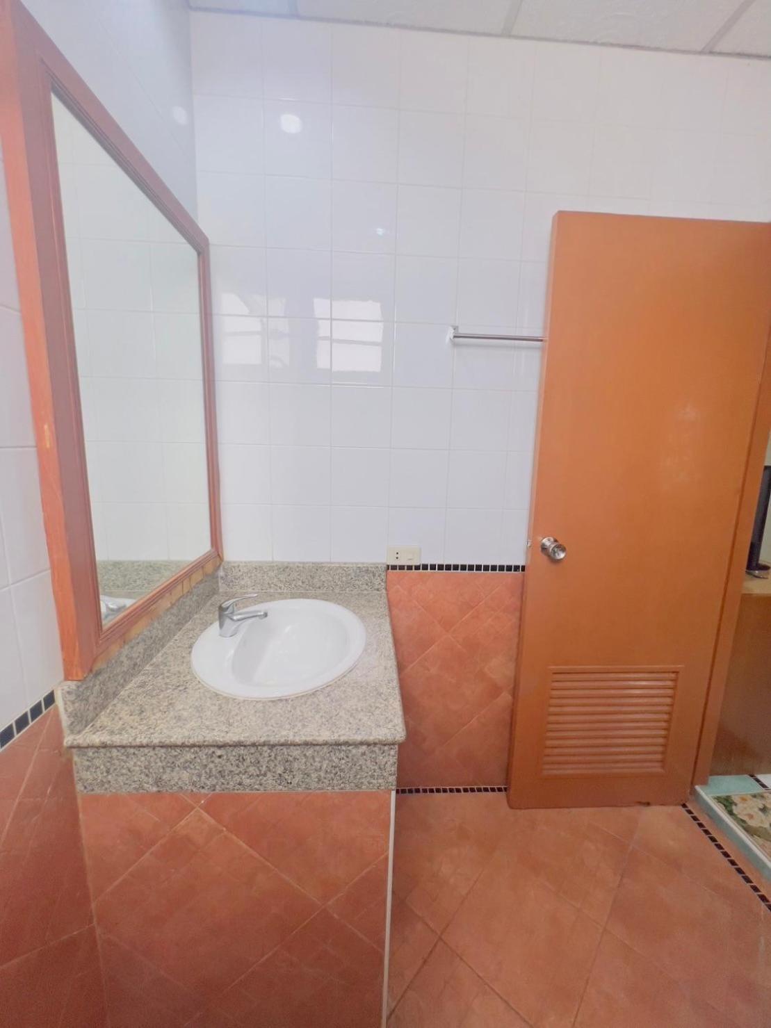 Royal Vista Hotel Patong Kültér fotó