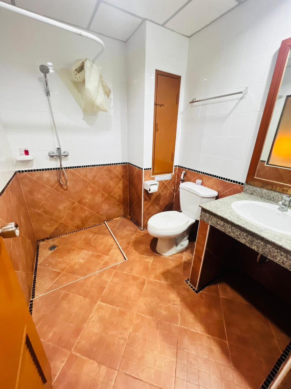 Royal Vista Hotel Patong Kültér fotó
