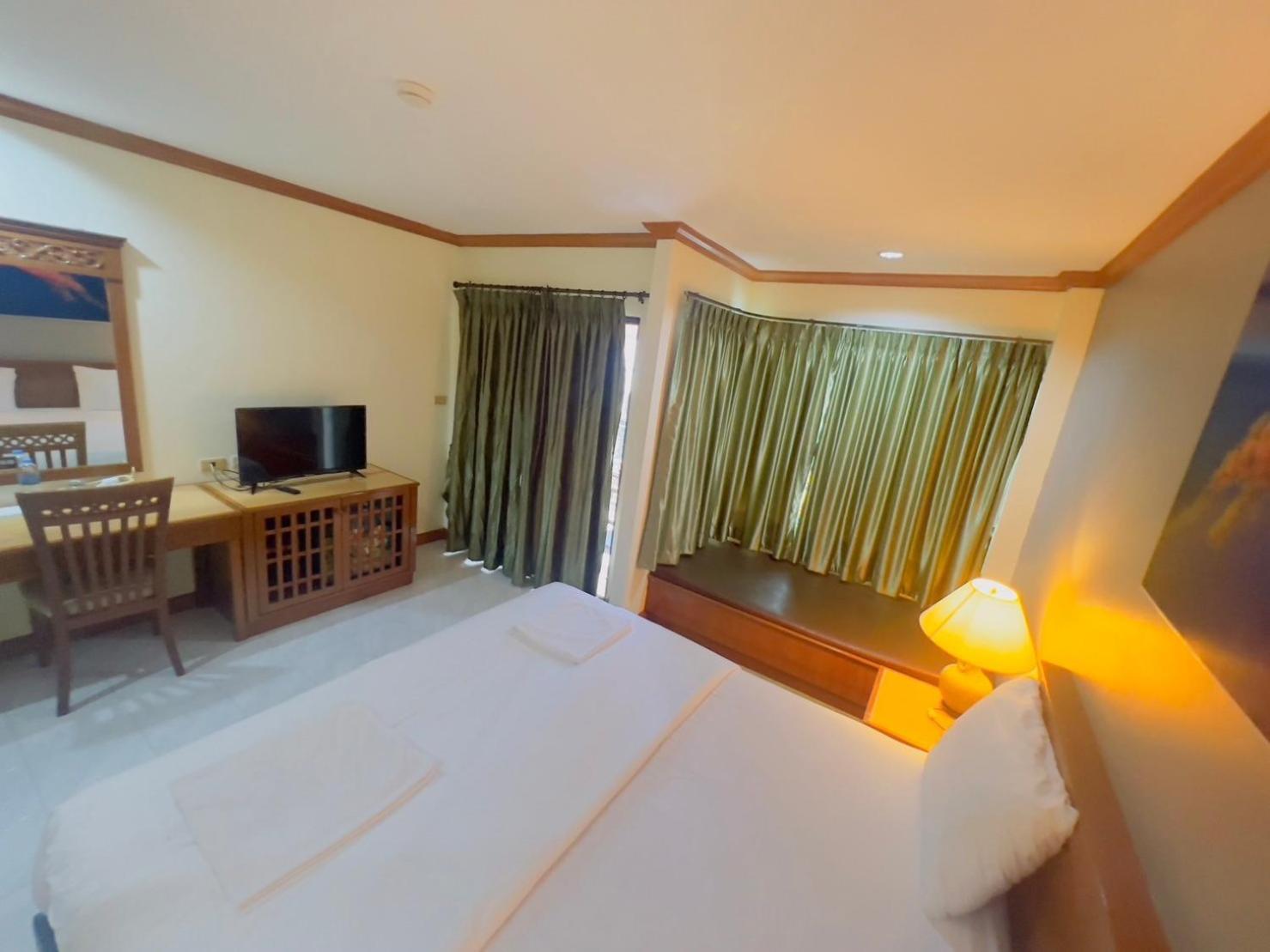 Royal Vista Hotel Patong Kültér fotó