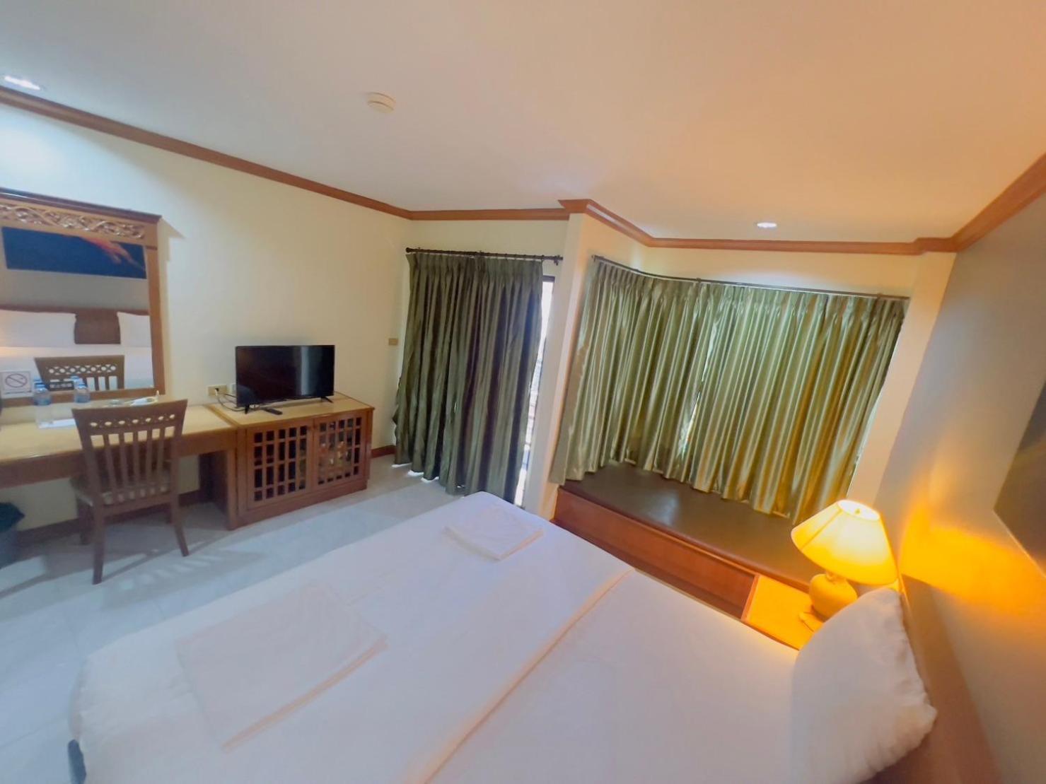 Royal Vista Hotel Patong Kültér fotó