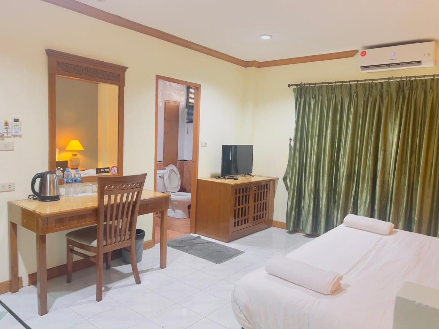 Royal Vista Hotel Patong Kültér fotó