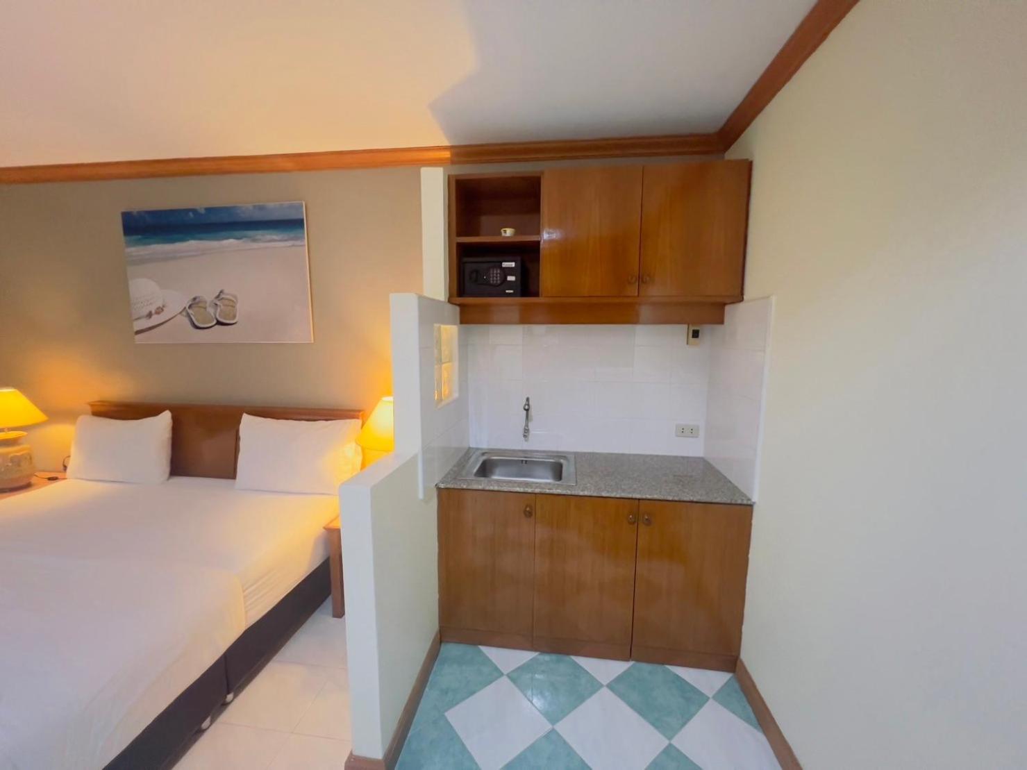 Royal Vista Hotel Patong Kültér fotó